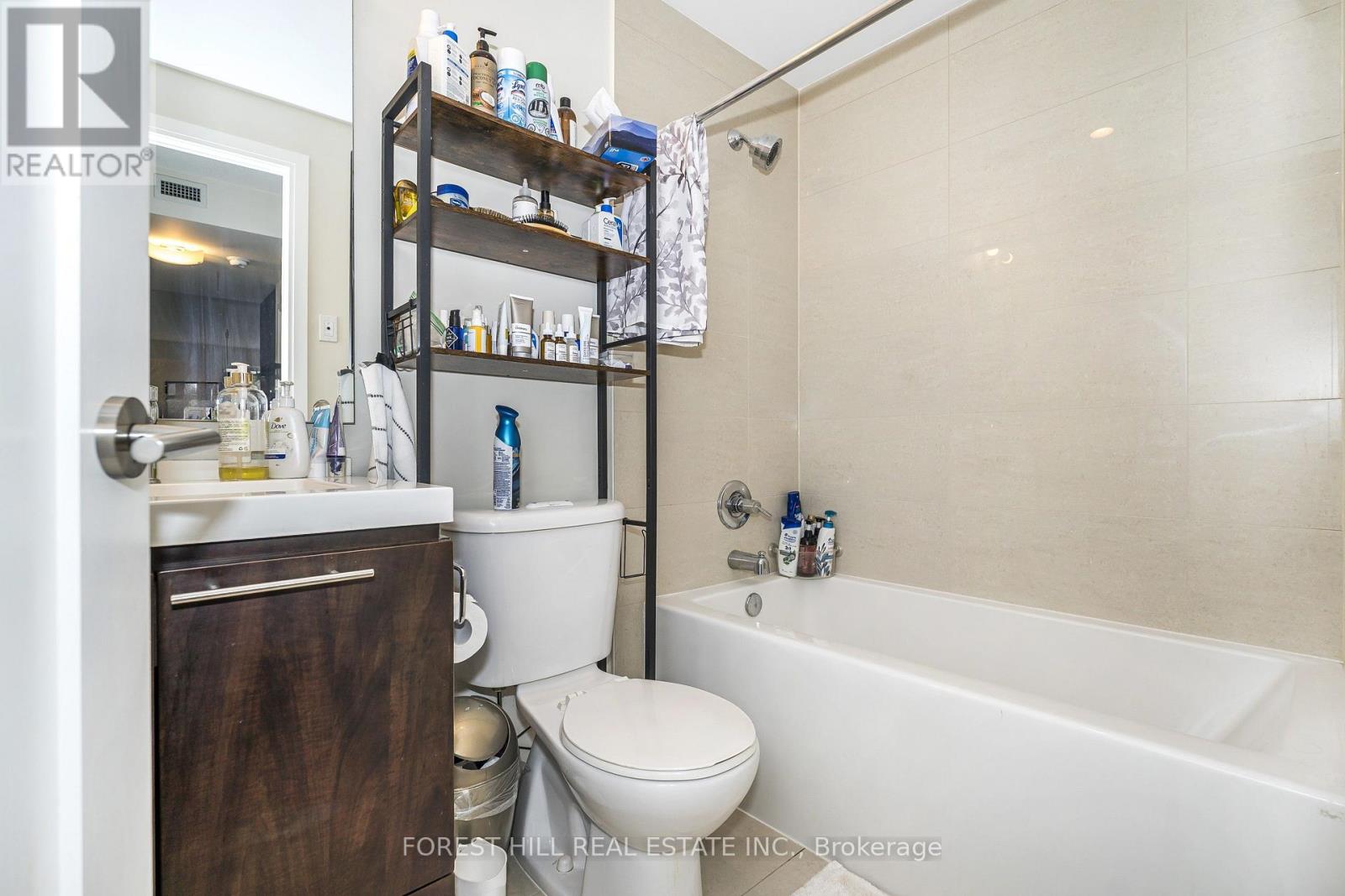 #1821 70 ROEHAMPTON AVENUE - 16