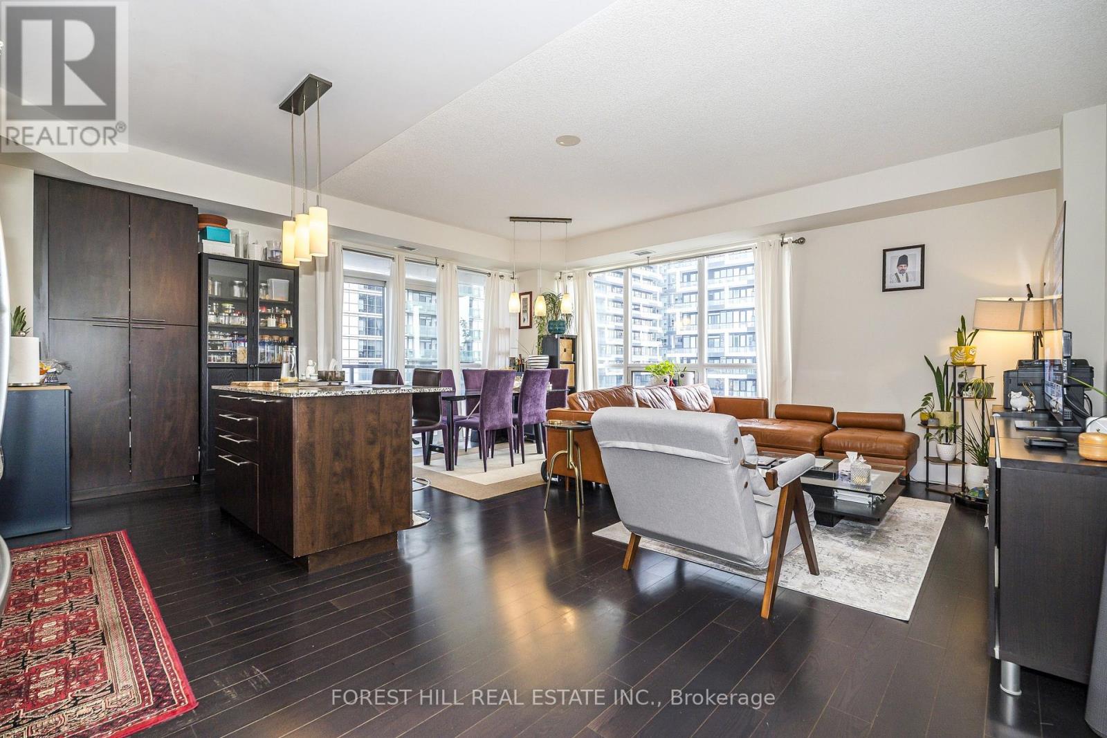 #1821 70 ROEHAMPTON AVENUE - 2