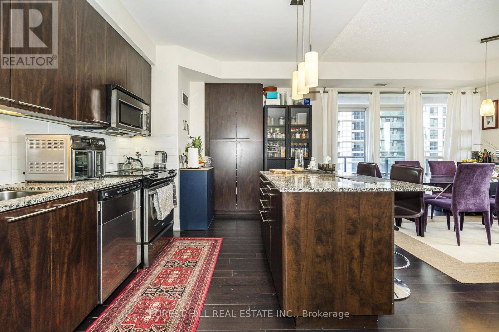 #1821 70 ROEHAMPTON AVENUE - 8