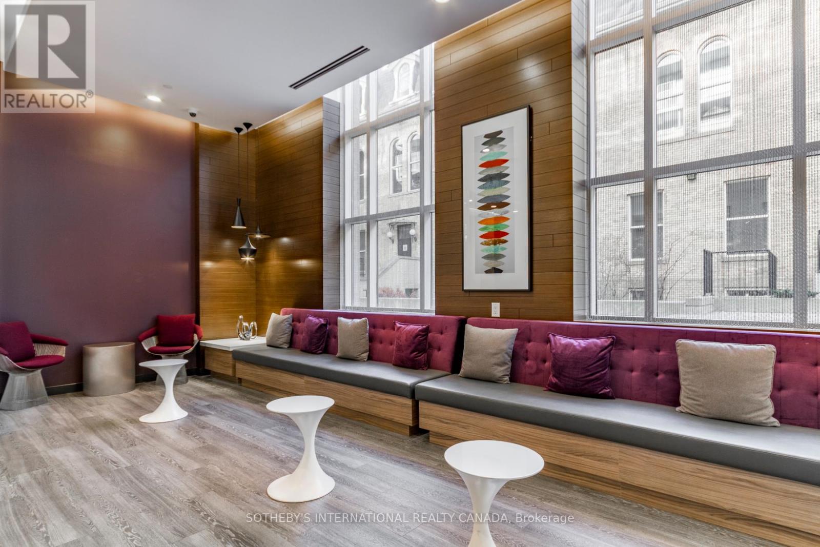 #713 105 GEORGE STREET - 41