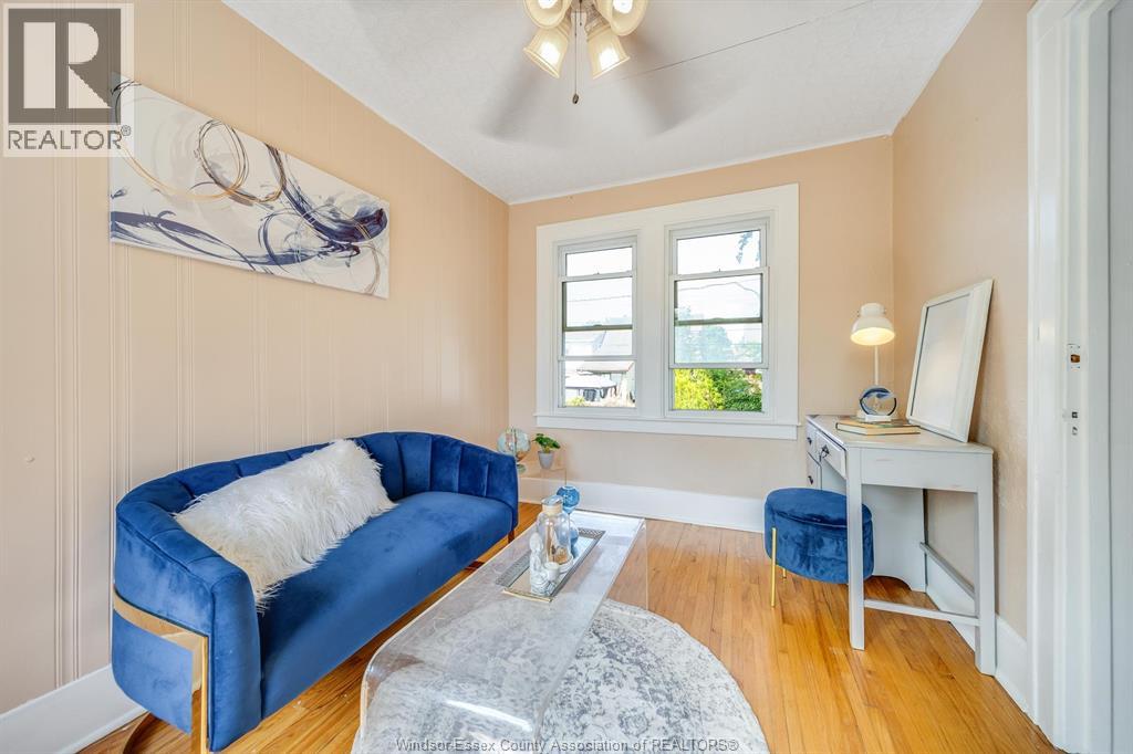 879 DAWSON - 21