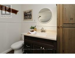 1 Elgin Street, Clearview, ON L0M1N0 Photo 14
