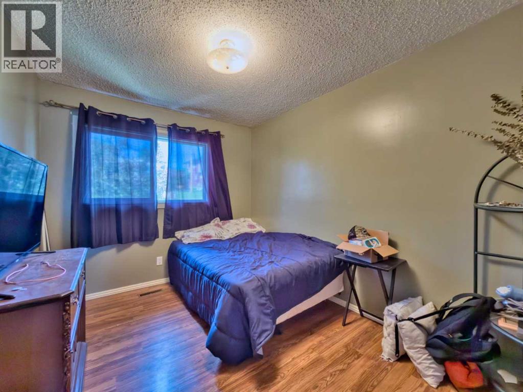 8534 21 Avenue - 12
