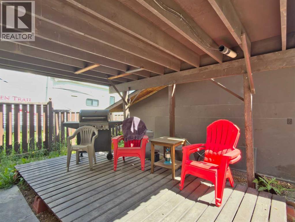 8534 21 Avenue - 24