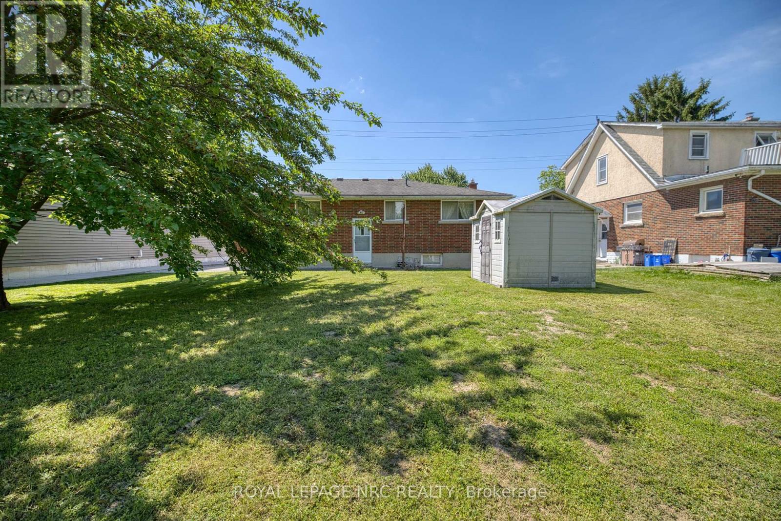 409 BROADWAY AVENUE - 6