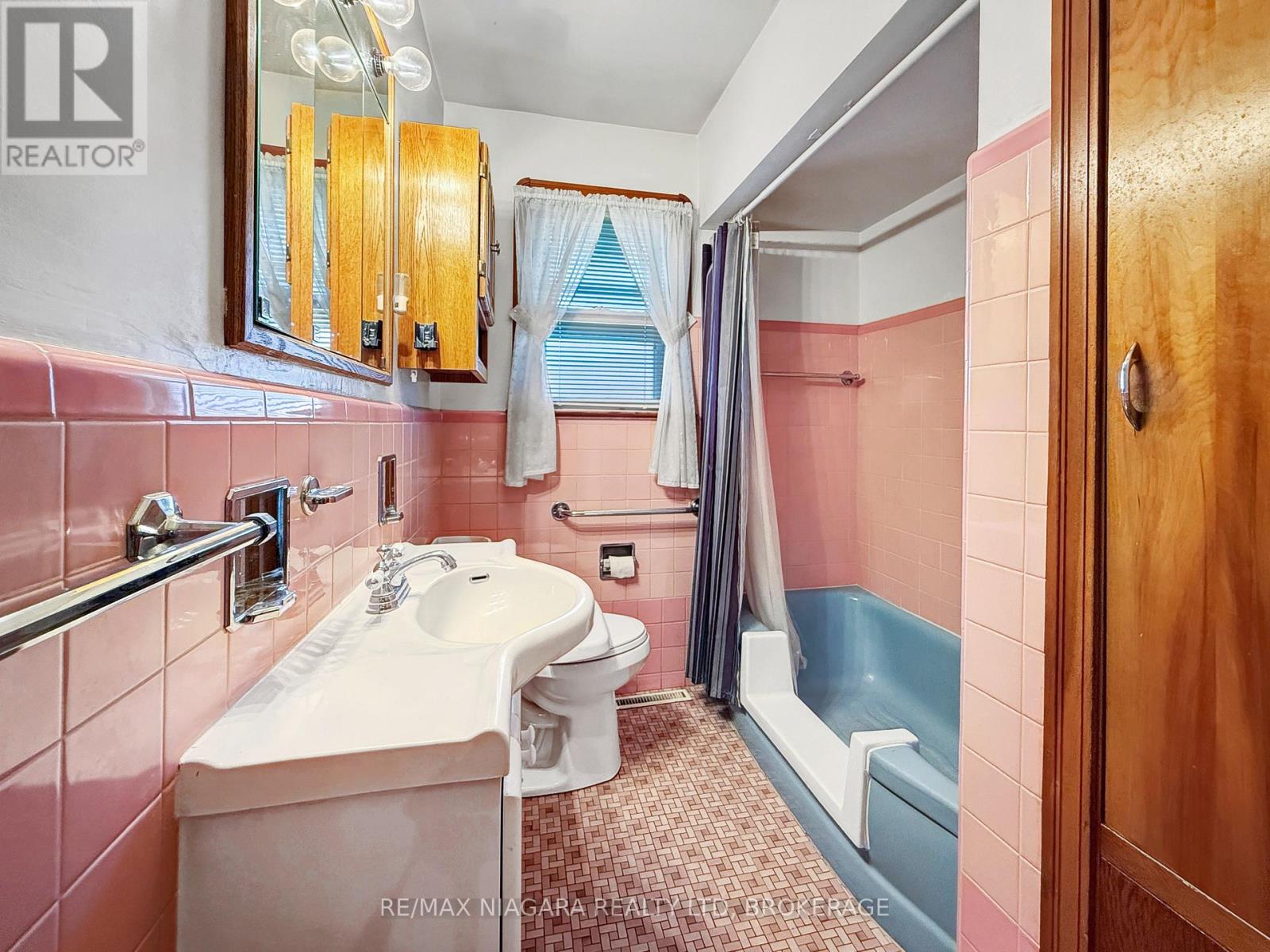 232 WALDEN BOULEVARD - 23