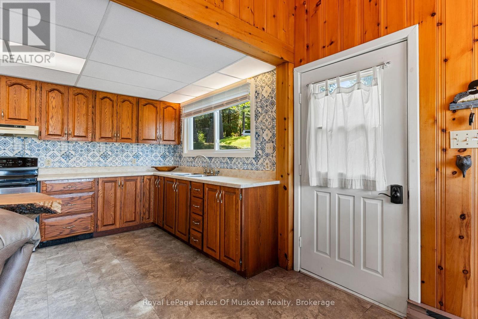 #4 1379 MUSKOKA ROAD 169 - 4