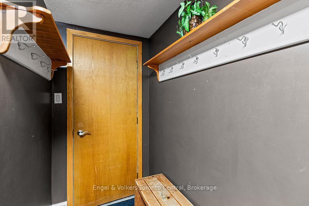 #209 796404 GREY ROAD 19 ROAD - 19