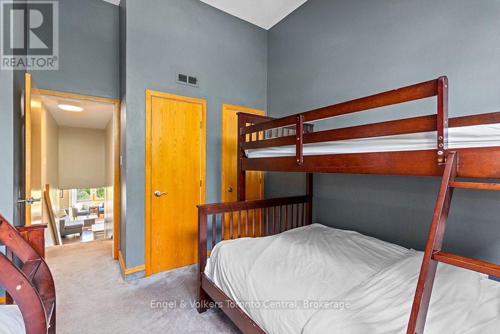 #209 796404 GREY ROAD 19 ROAD - 35