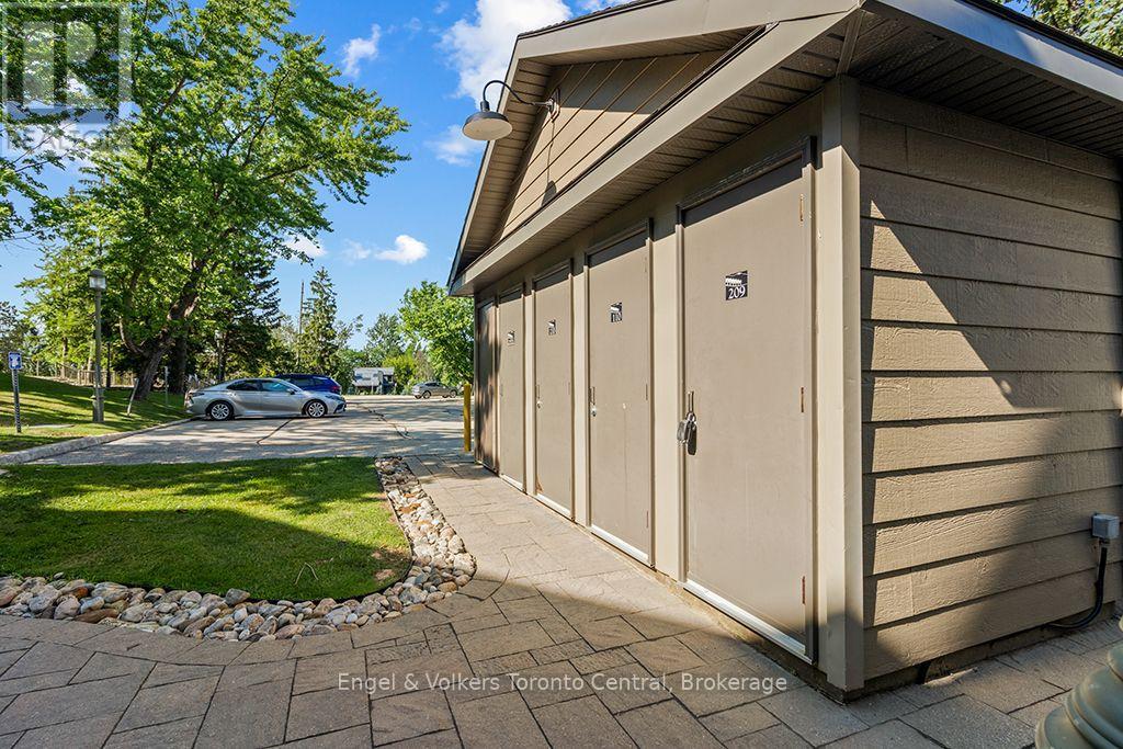 #209 796404 GREY ROAD 19 ROAD - 50