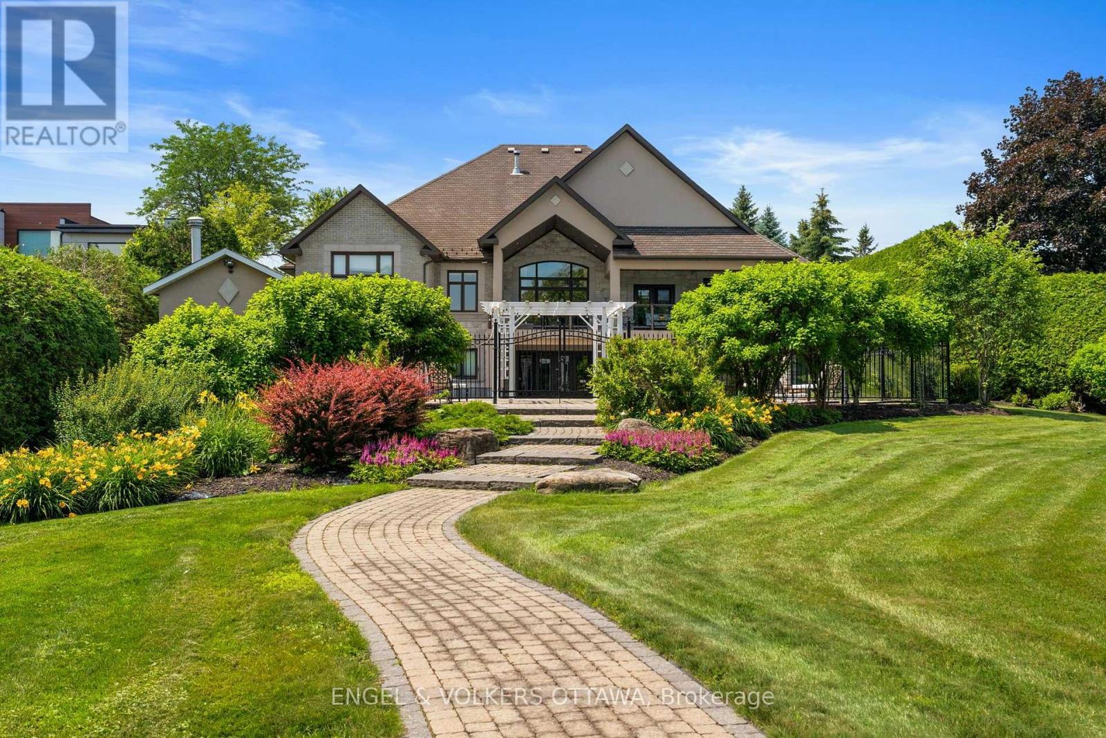 25 WINDING WAY - 2