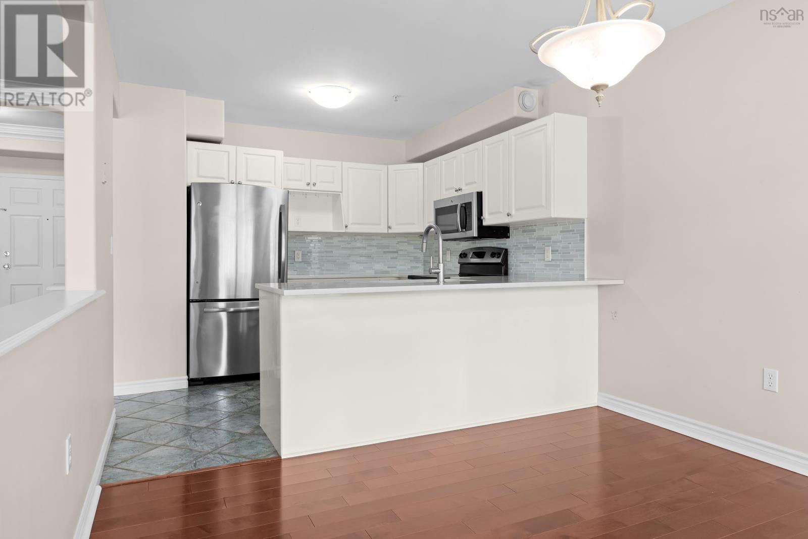 #304 40 Waterfront Drive - 12