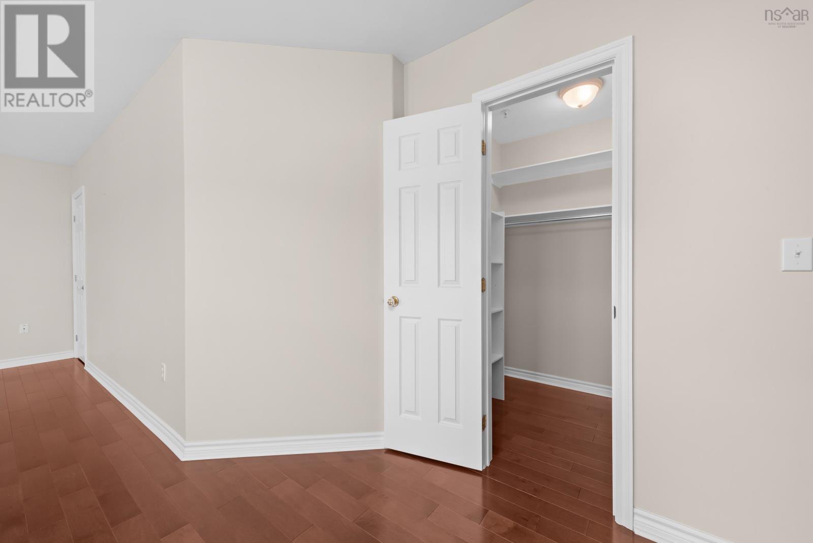 #304 40 Waterfront Drive - 20