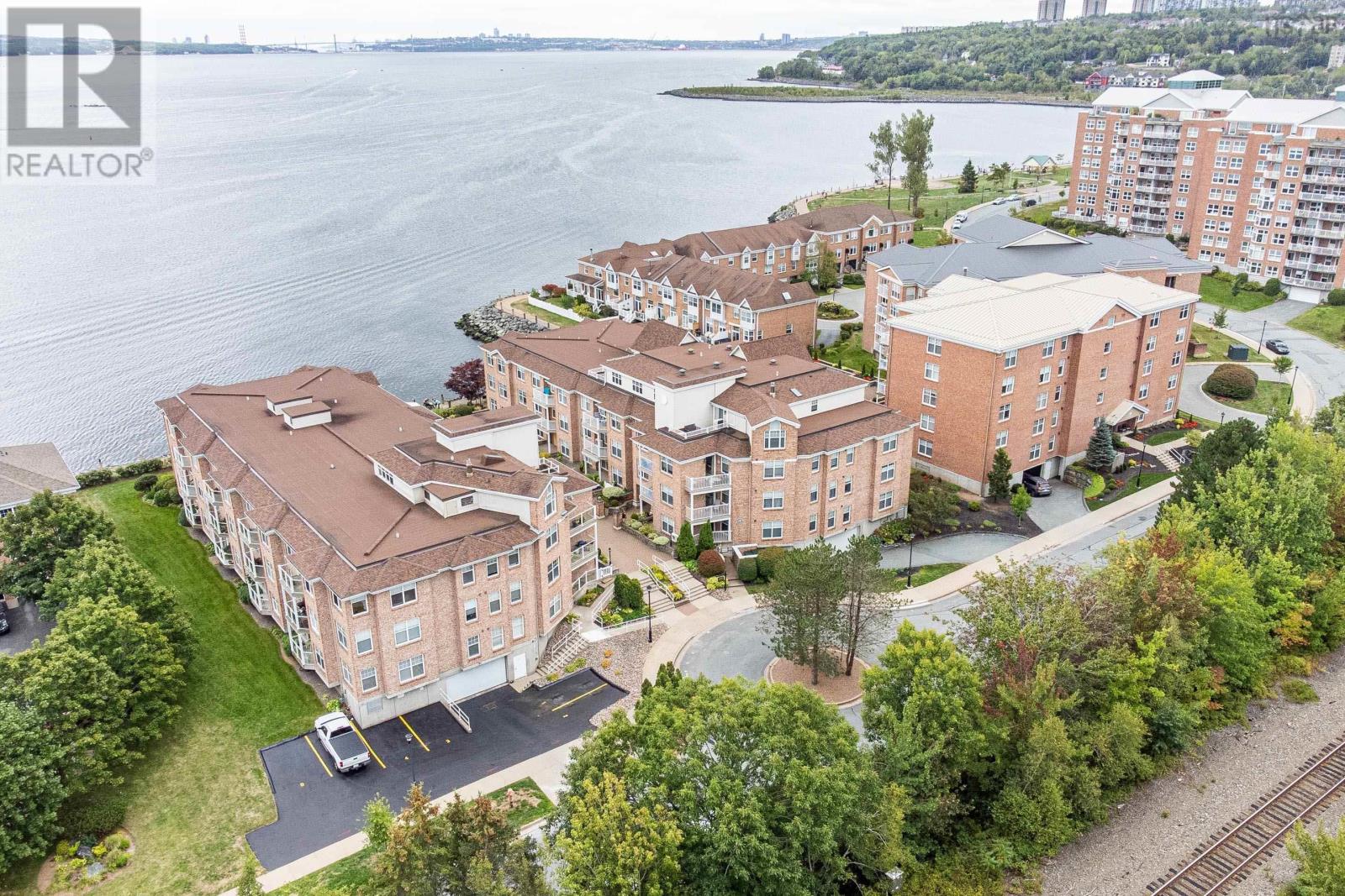 #304 40 Waterfront Drive - 3
