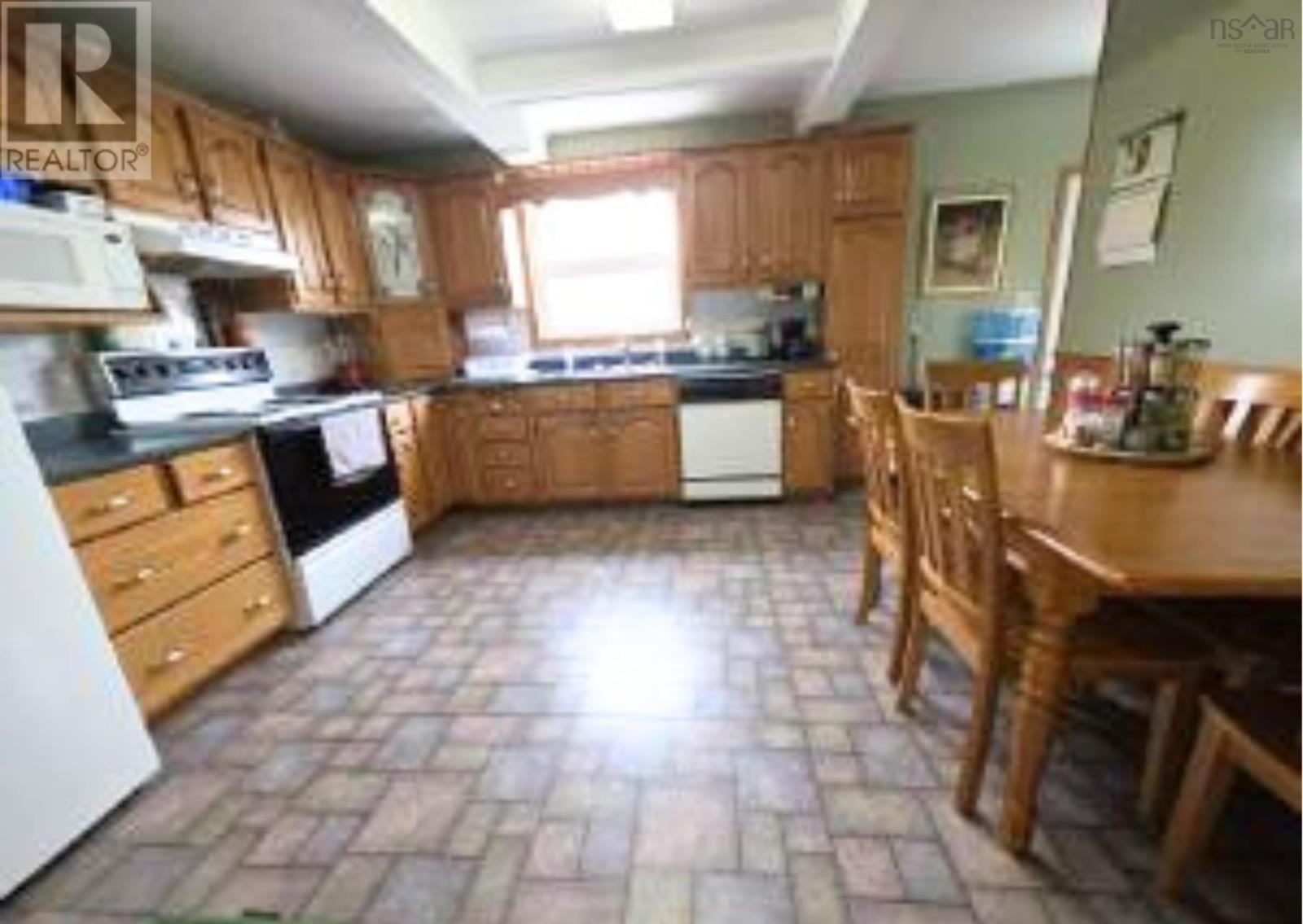 1398 George Street - 13
