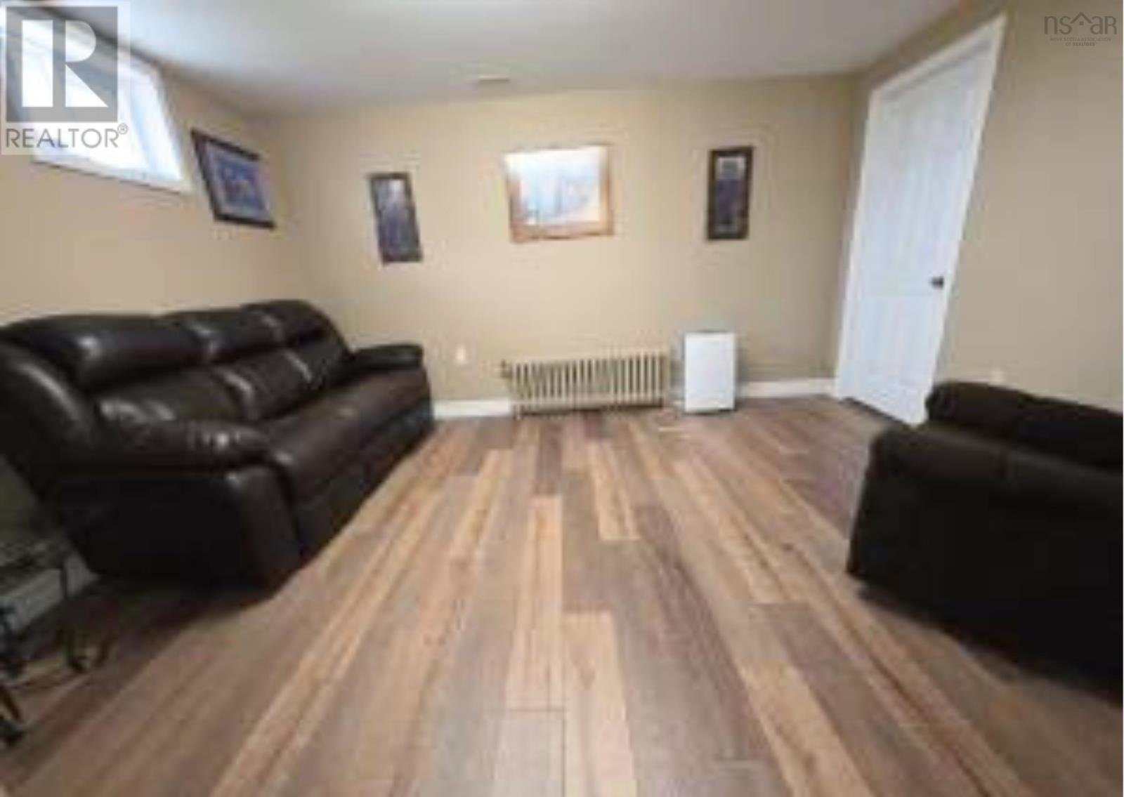 1398 George Street - 21