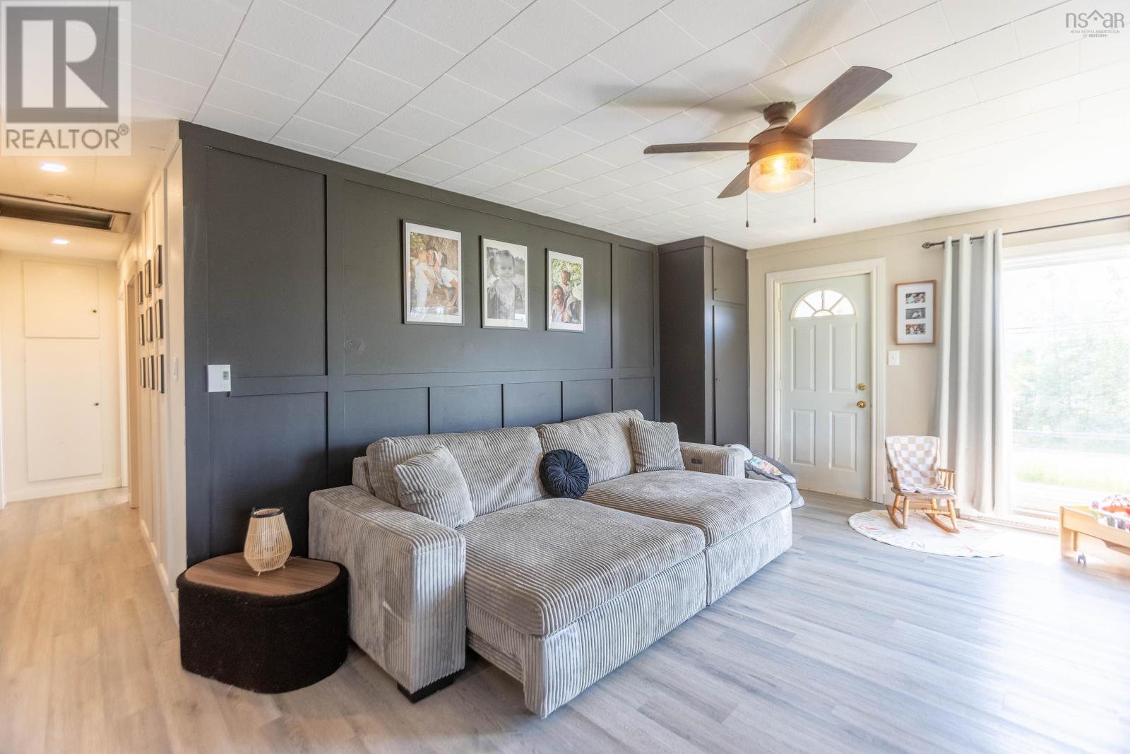 4875 Highway 242 - 16