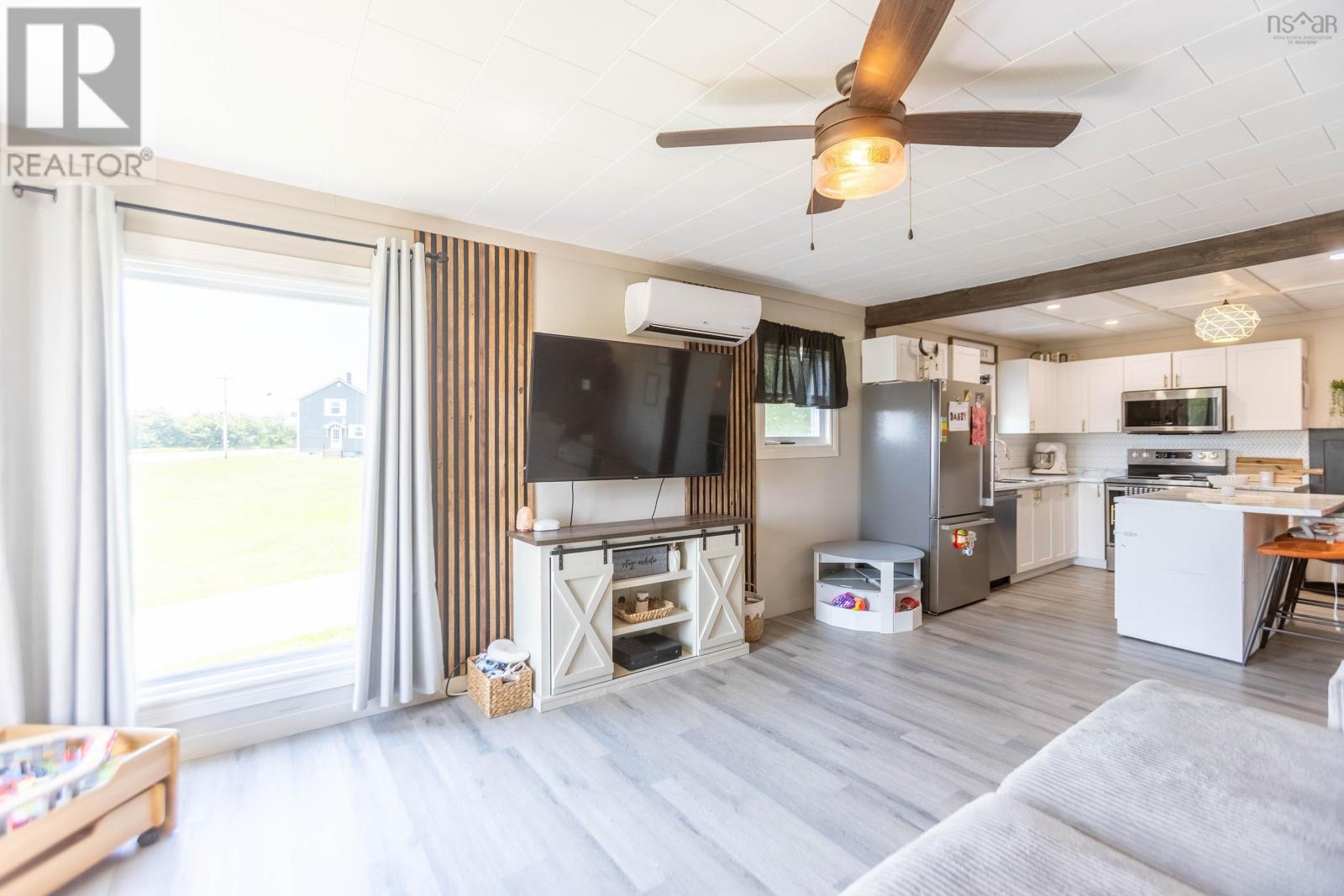 4875 Highway 242 - 13