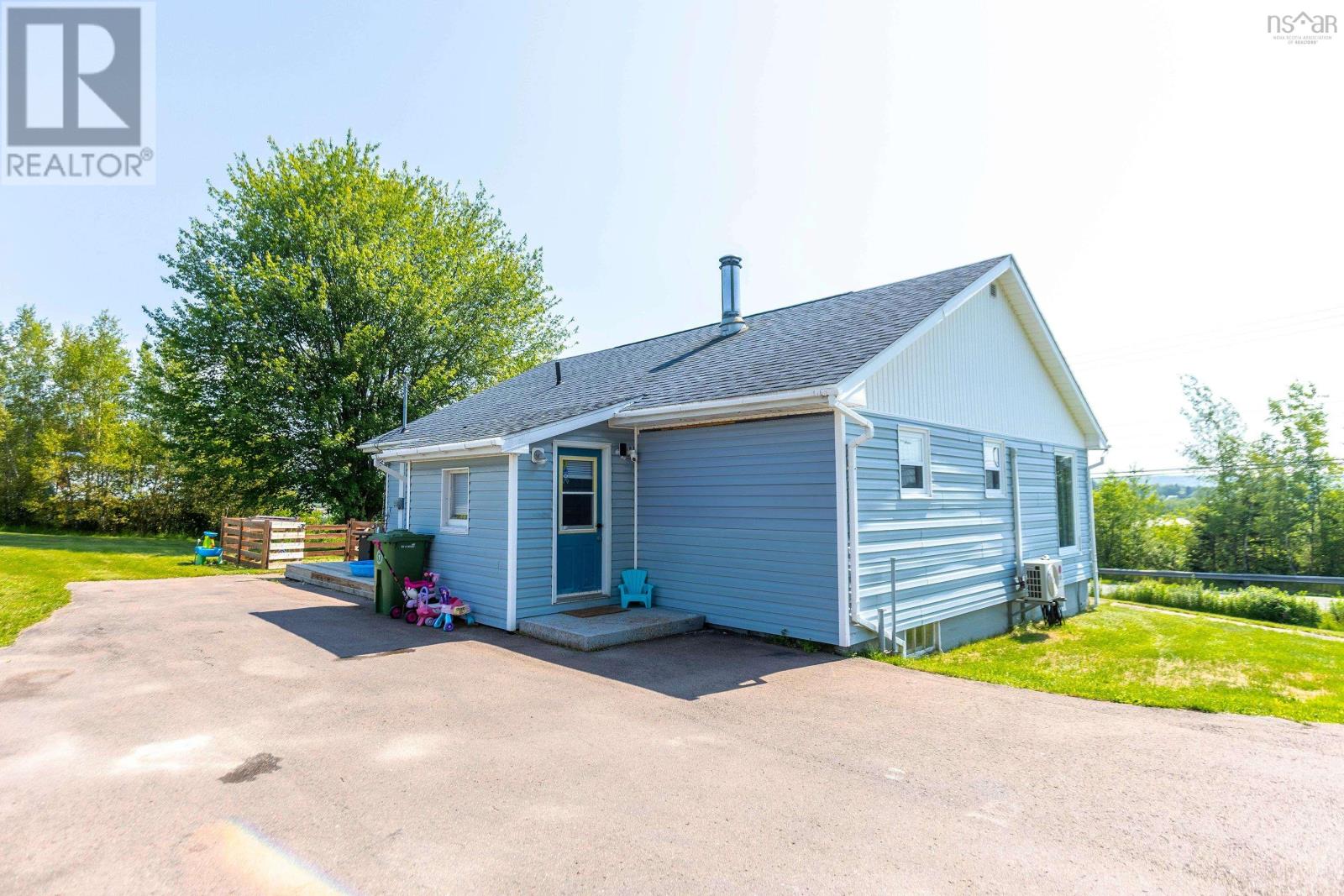 4875 Highway 242 - 3