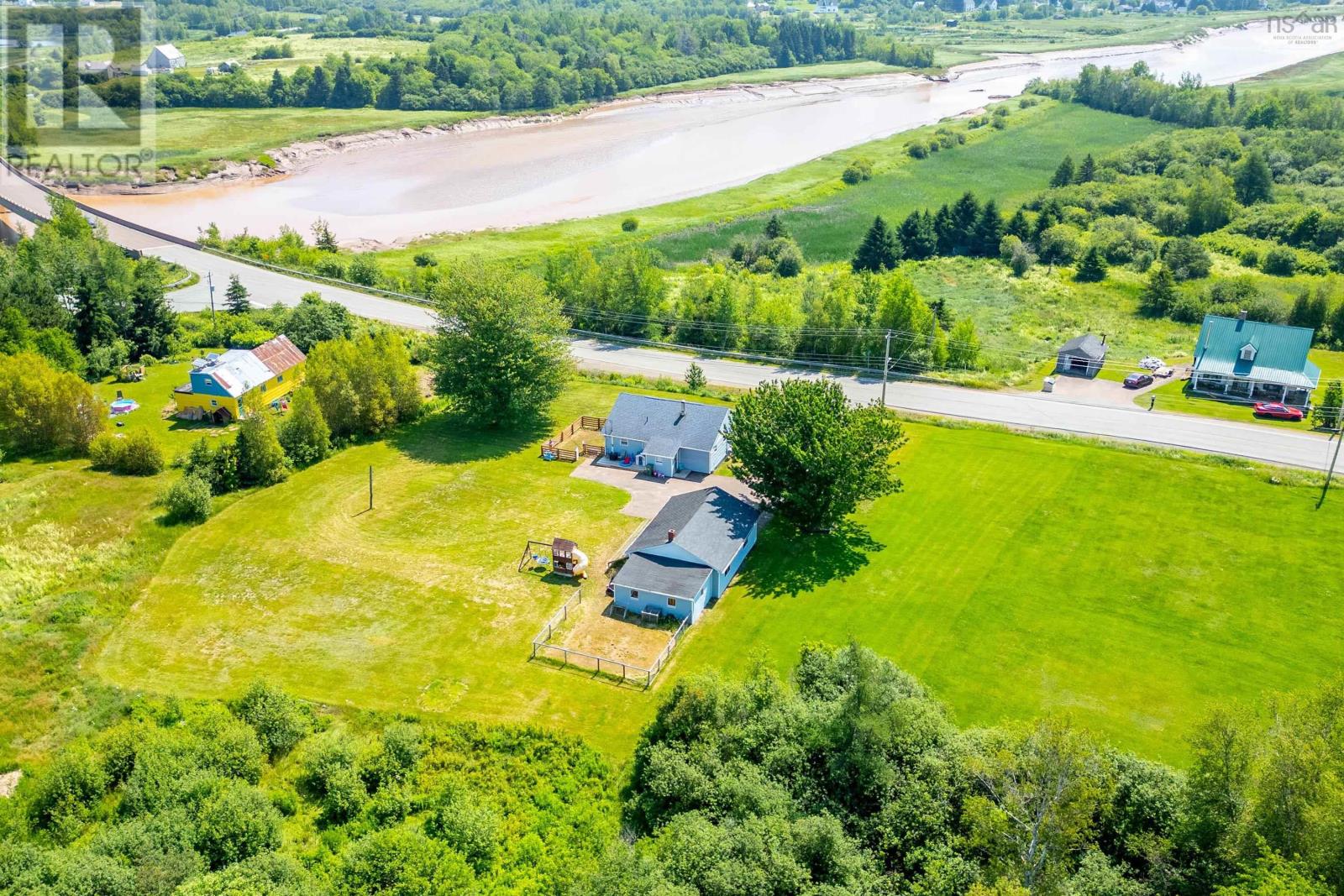 4875 Highway 242 - 36