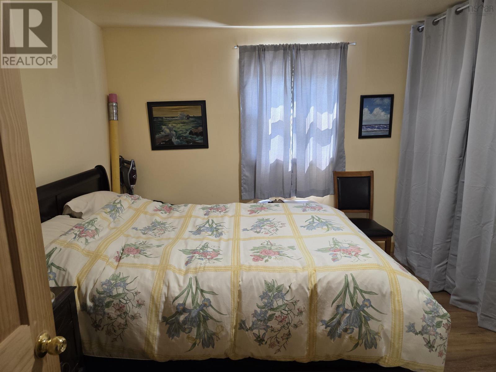 8316 4 Highway - 44
