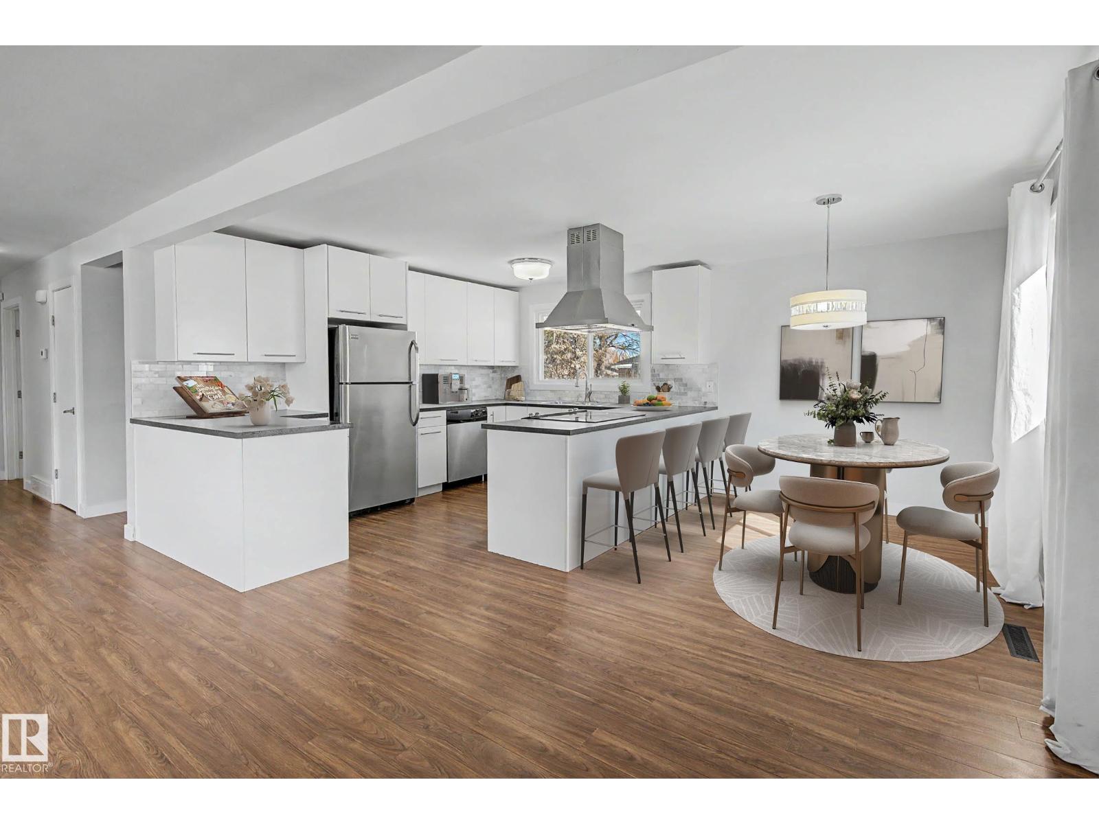 7815 156 ST NW - 4