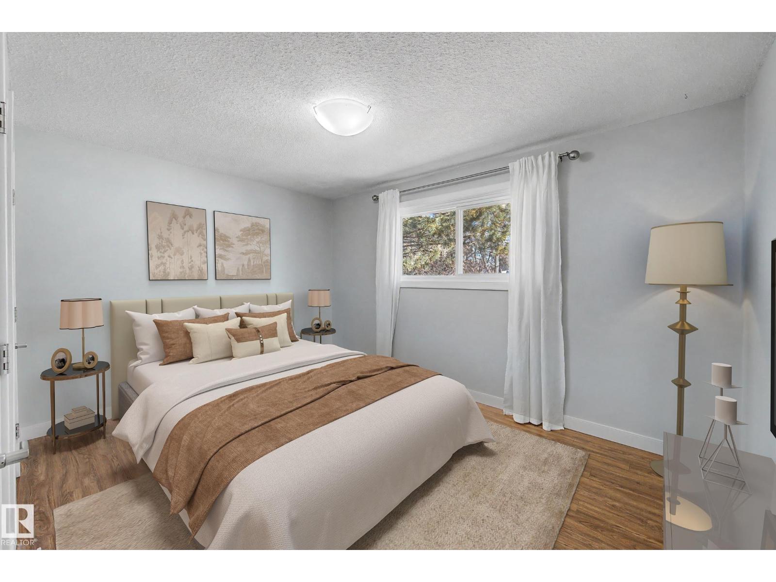 7815 156 ST NW - 6