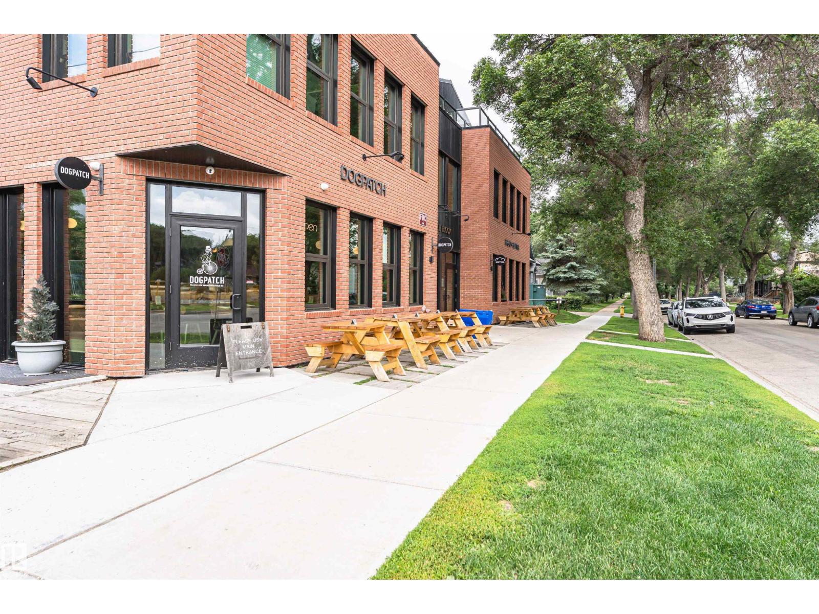 #130 9008 99 AV NW NW — photo 71
