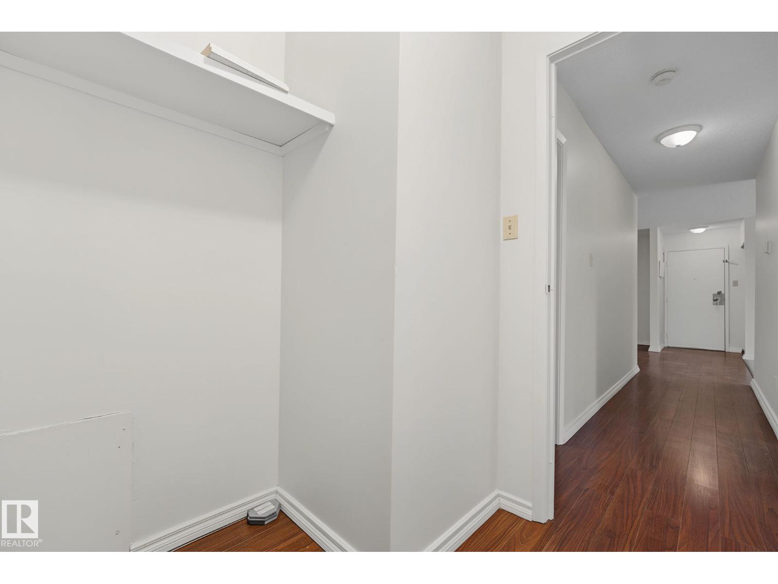 #6E 11608 28 AV NW NW - 21