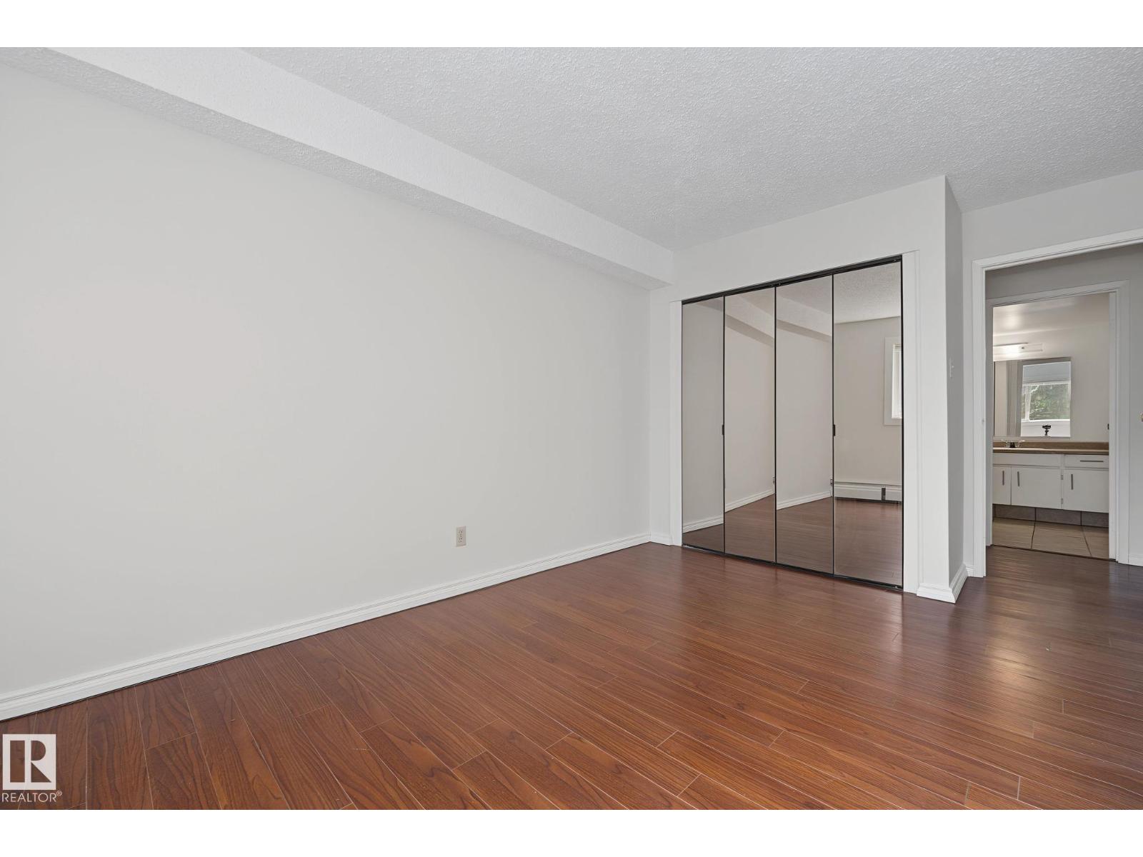 #6E 11608 28 AV NW NW - 24