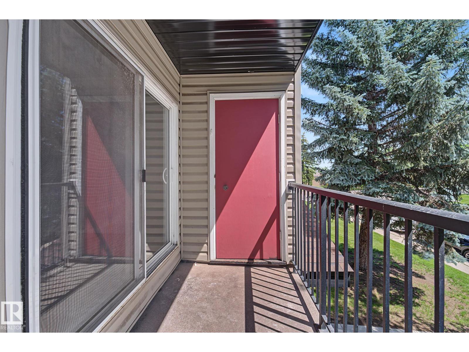 #6E 11608 28 AV NW NW - 28