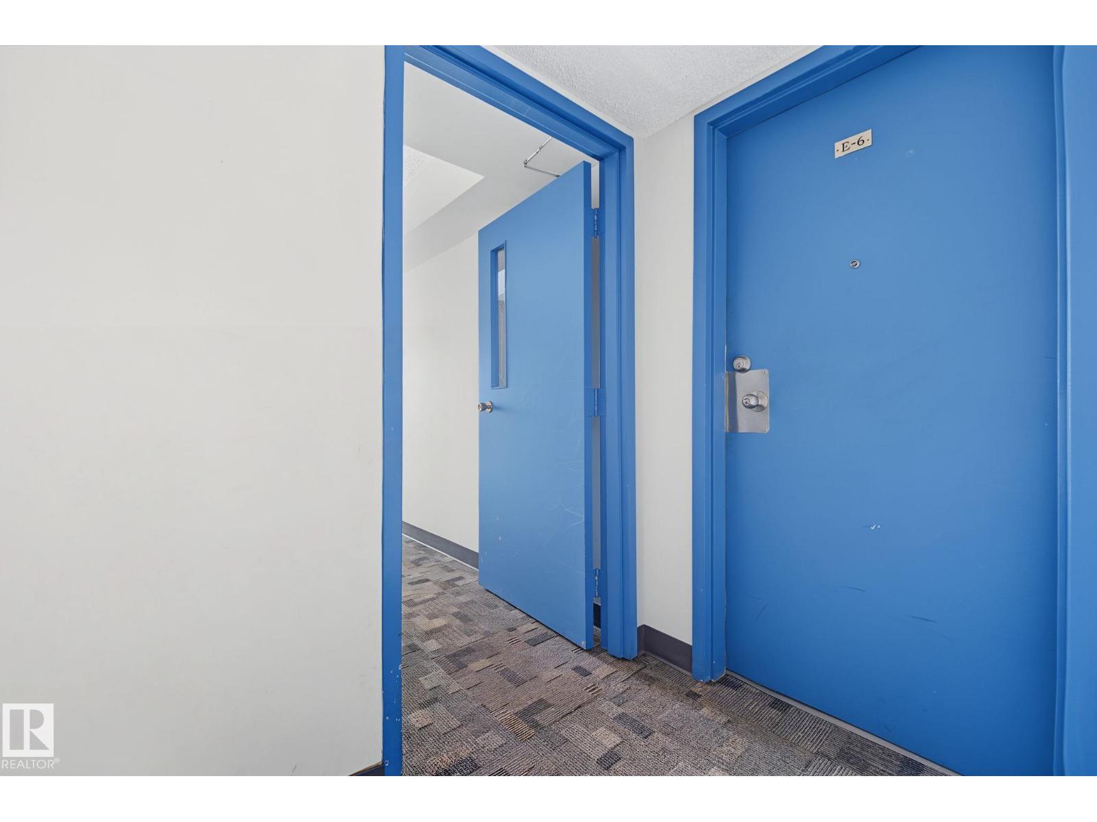 #6E 11608 28 AV NW NW - 29