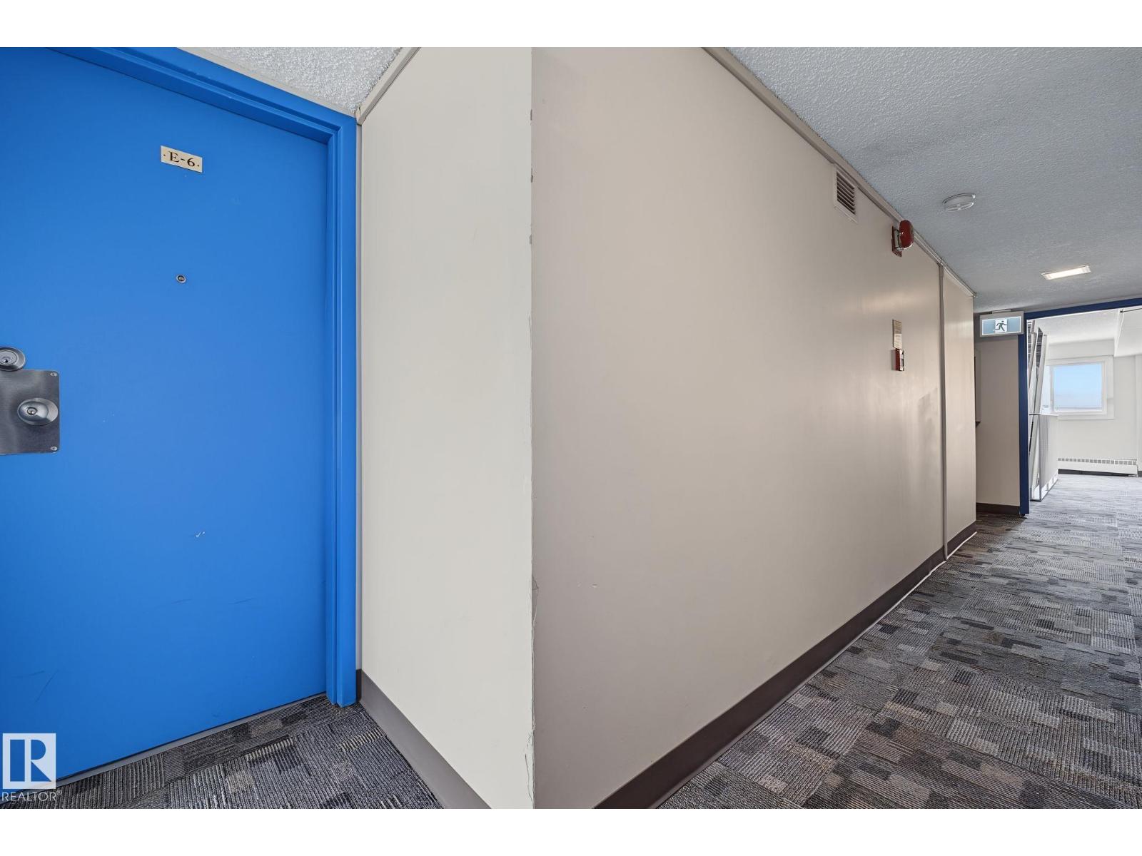 #6E 11608 28 AV NW NW - 30