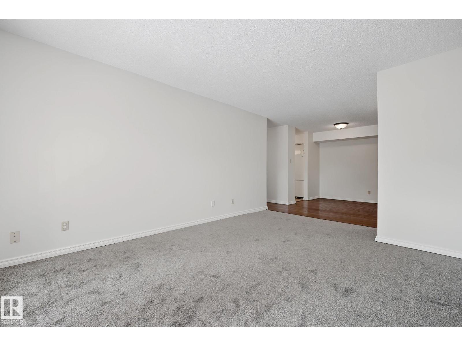#6E 11608 28 AV NW NW - 8