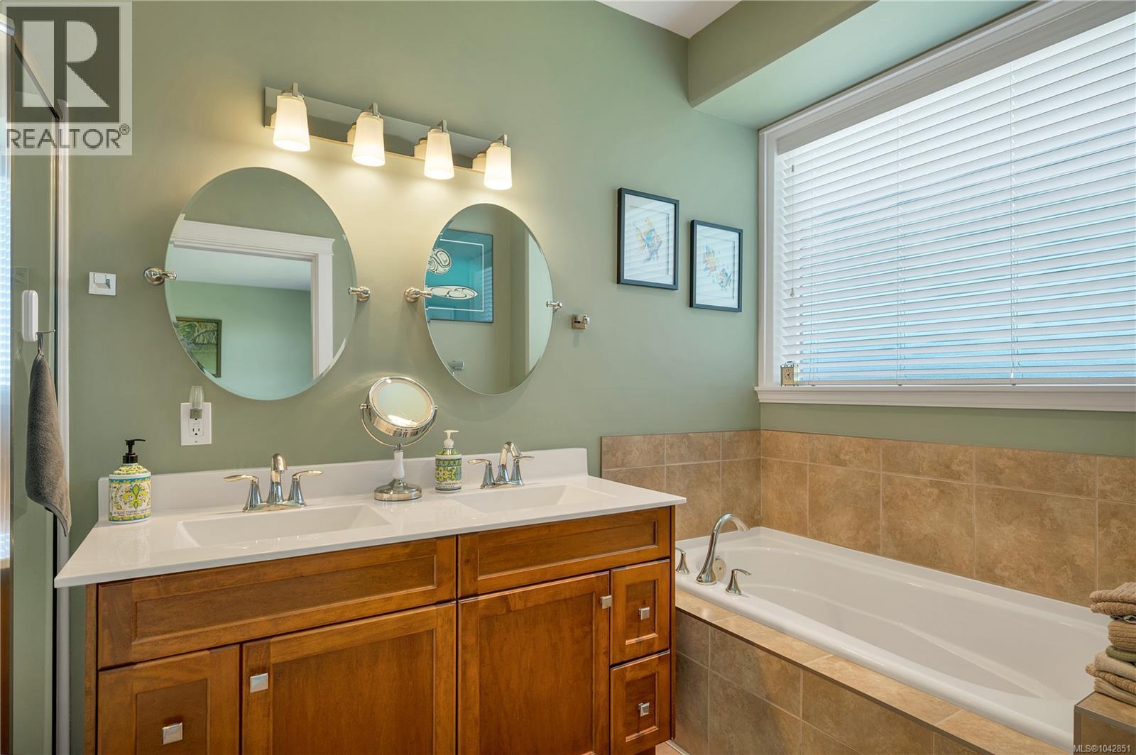 1048 CORDERO Cres, Campbell River