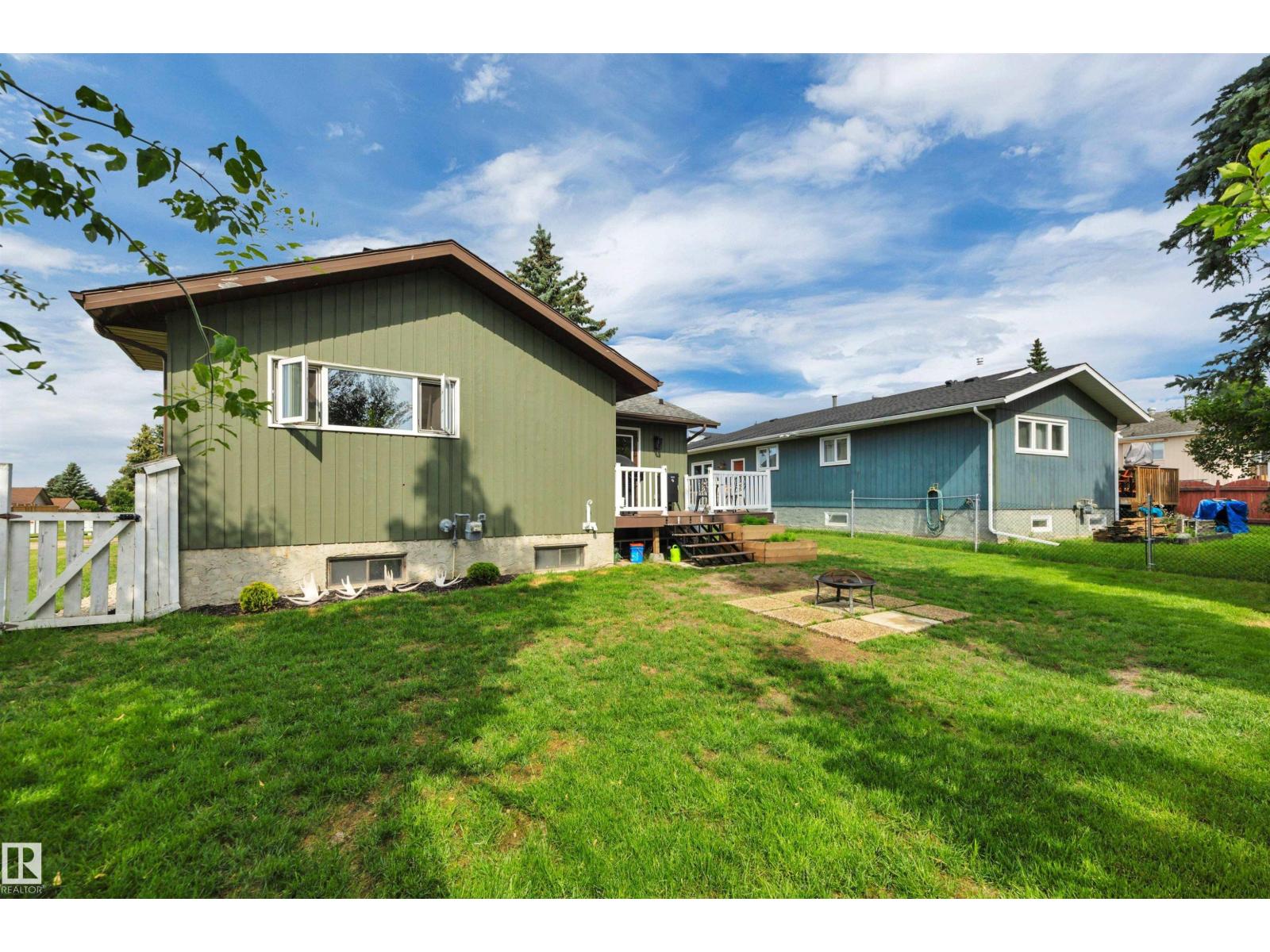 4707 44 ST - 41