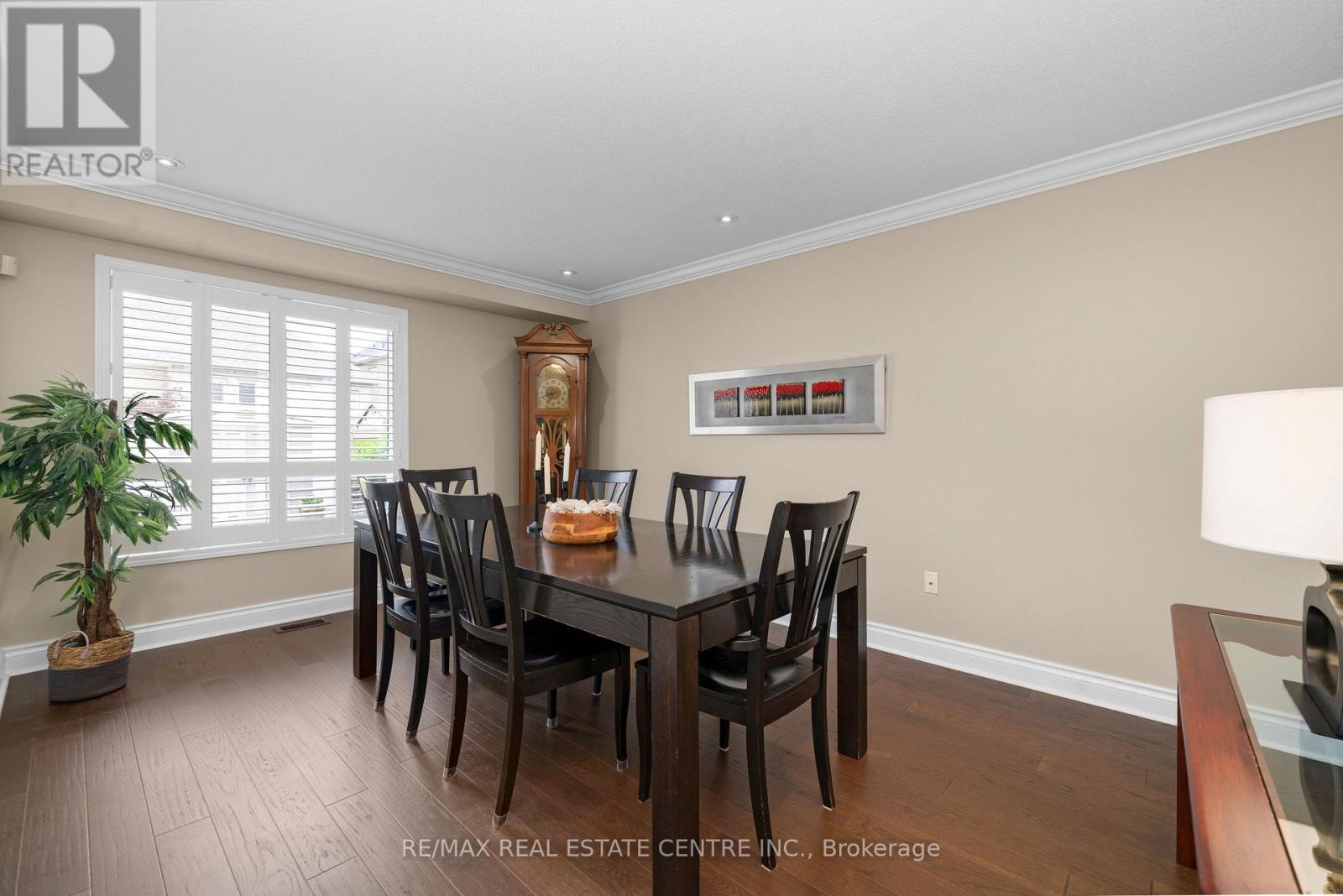 27 MILFOIL STREET - 10