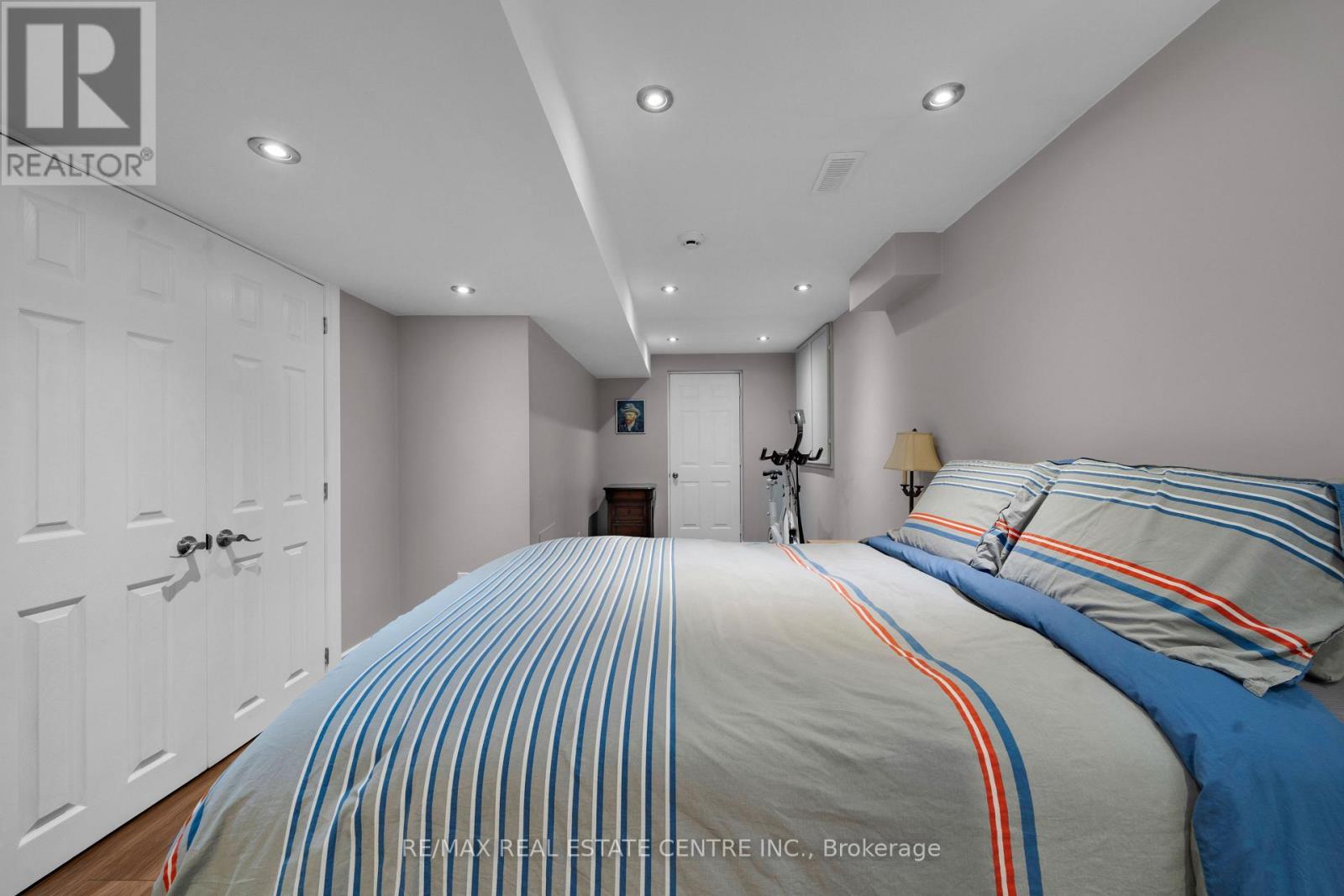 27 MILFOIL STREET - 34