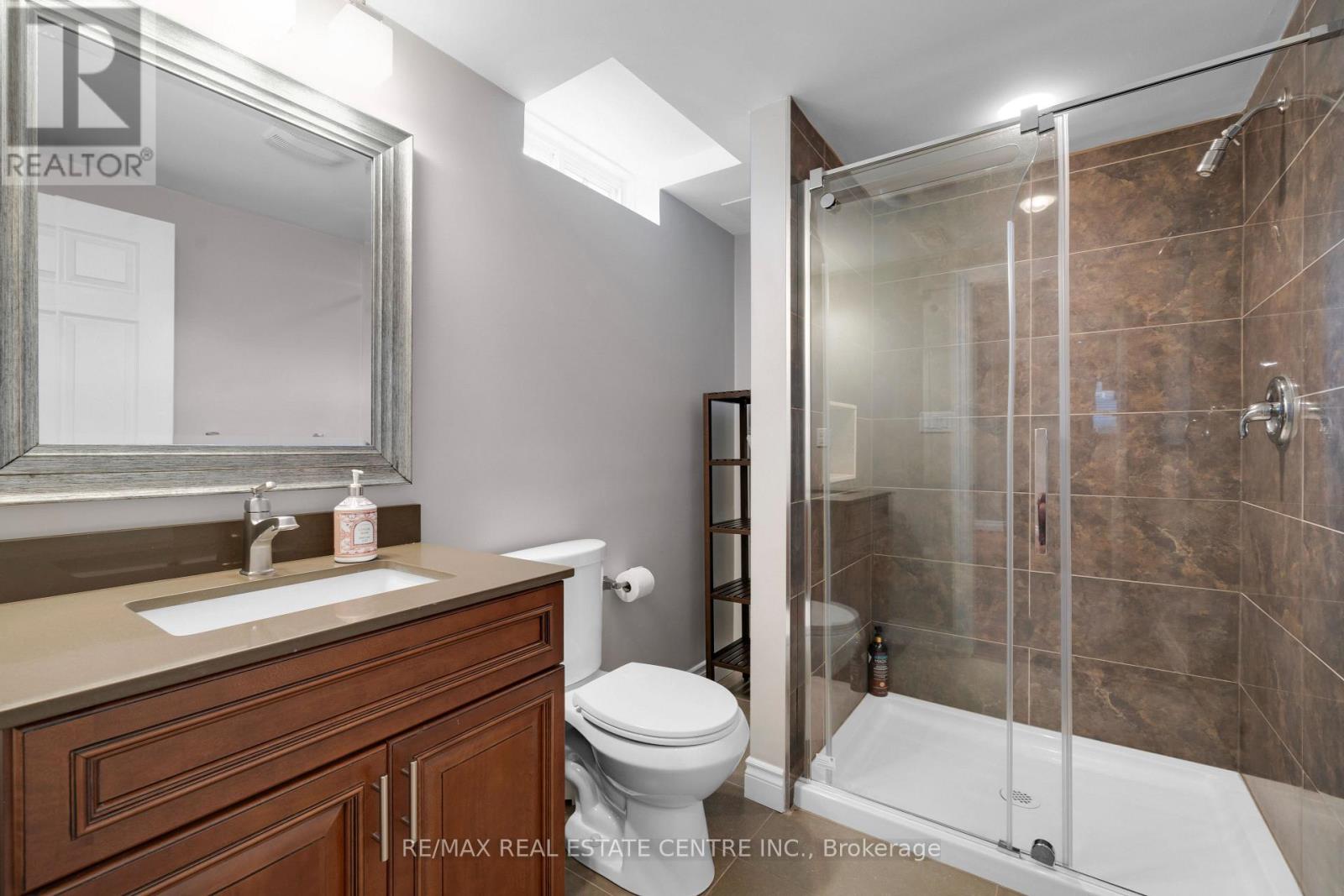 27 MILFOIL STREET - 36
