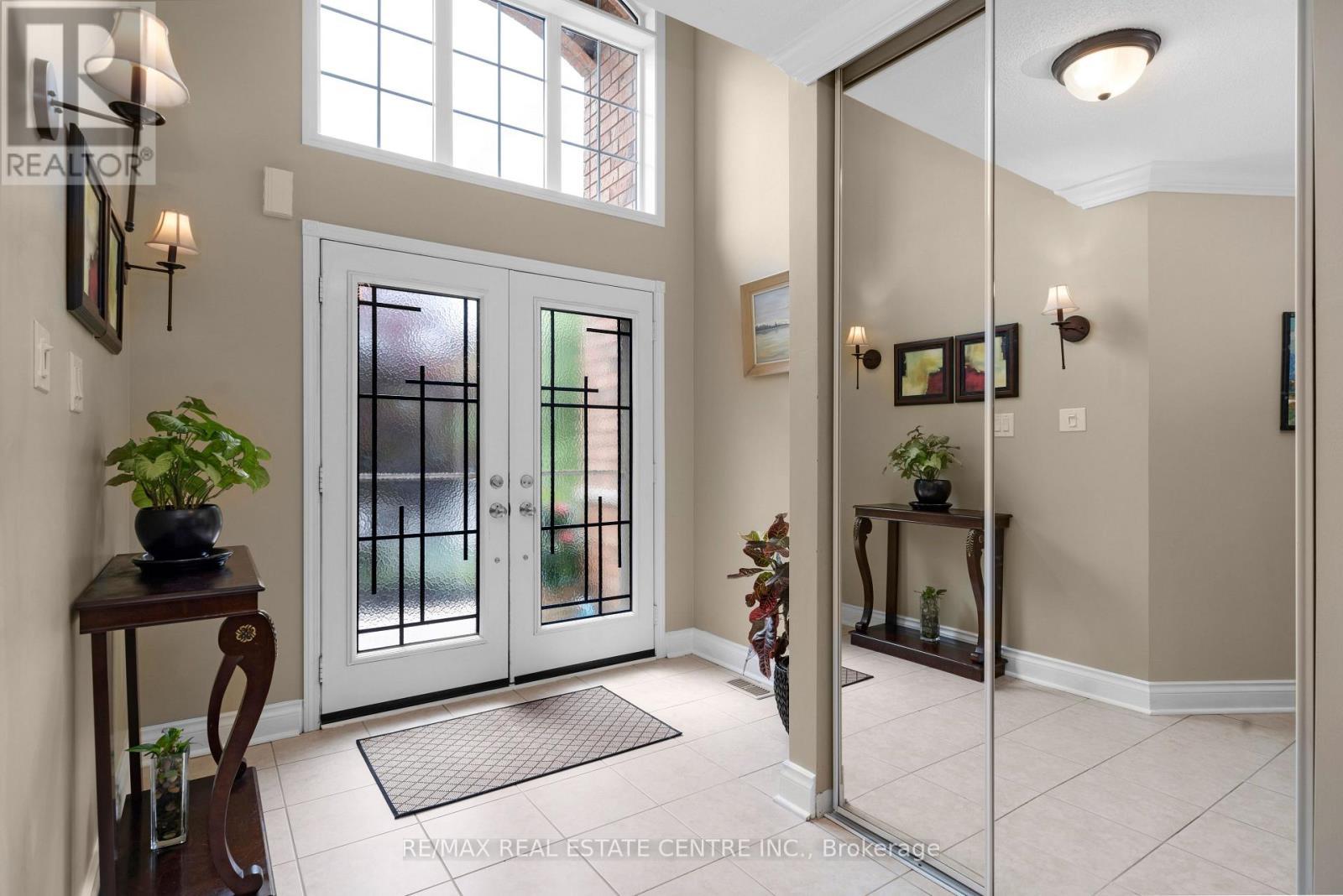 27 MILFOIL STREET - 4
