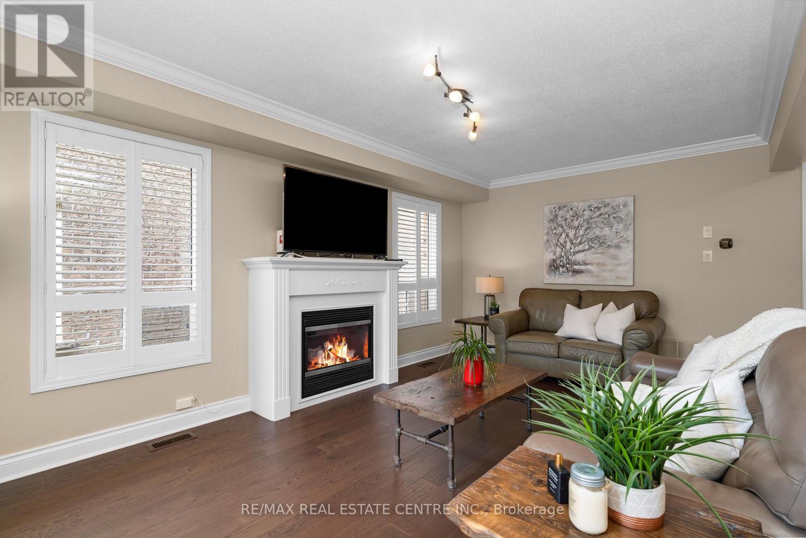 27 MILFOIL STREET - 7