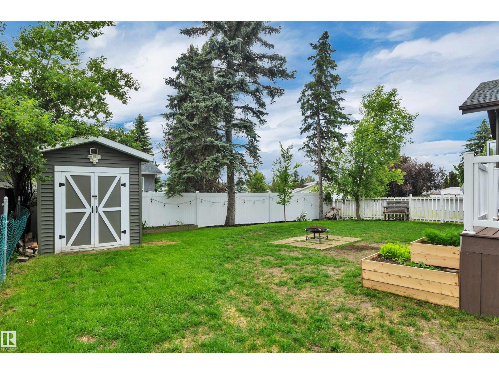 4707 44 ST - 39