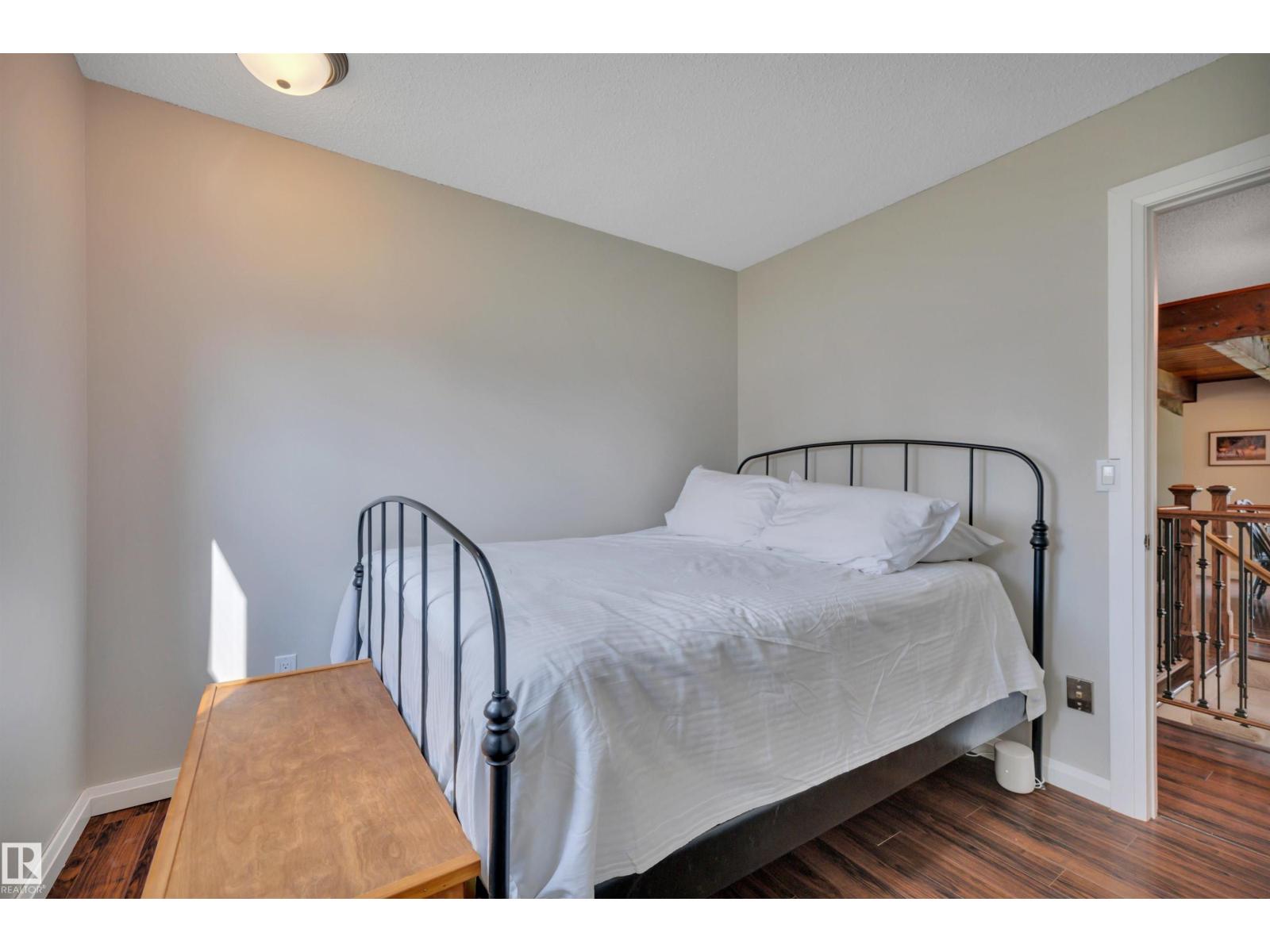 4707 44 ST - 25
