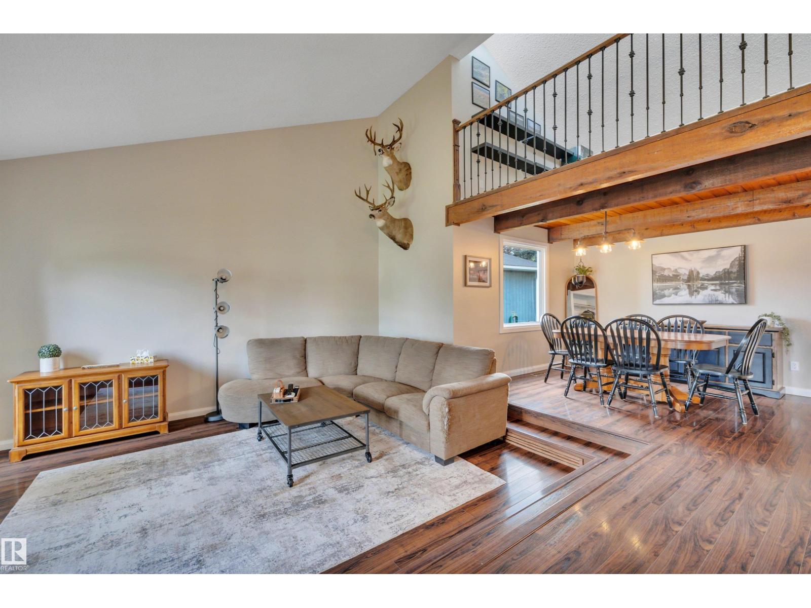 4707 44 ST - 7