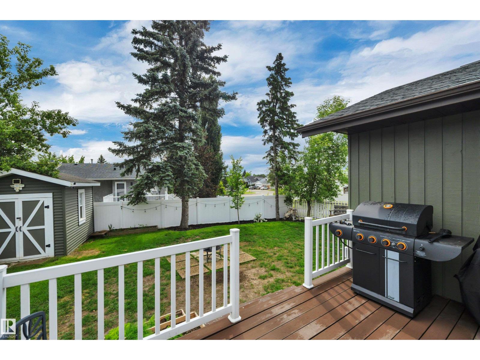 4707 44 ST - 38