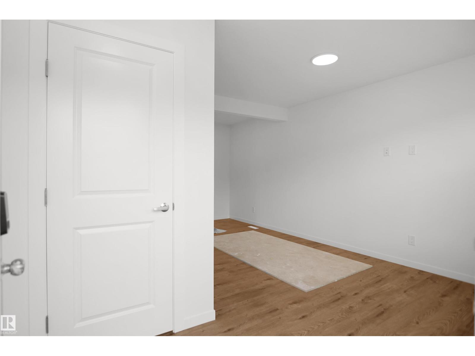 2115 210 St NW photo 3 — MLS® E4479563