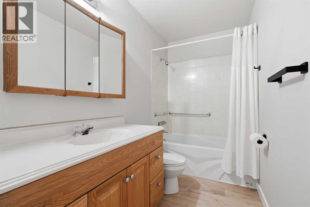 5408 52A Street — photo 24