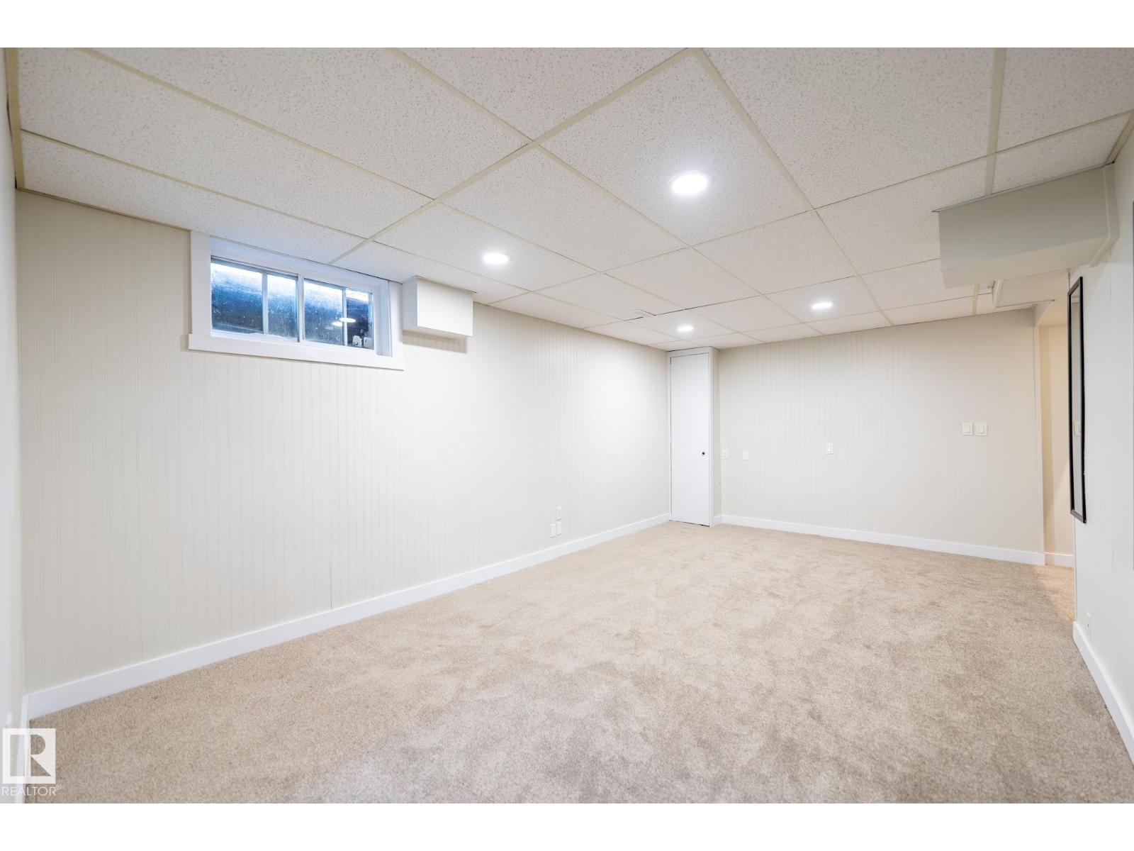 14 AMBERLY CO NW - 32