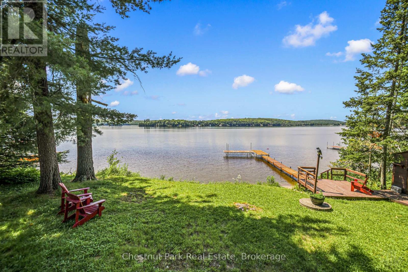 254 CHAPMAN DRIVE W - 11