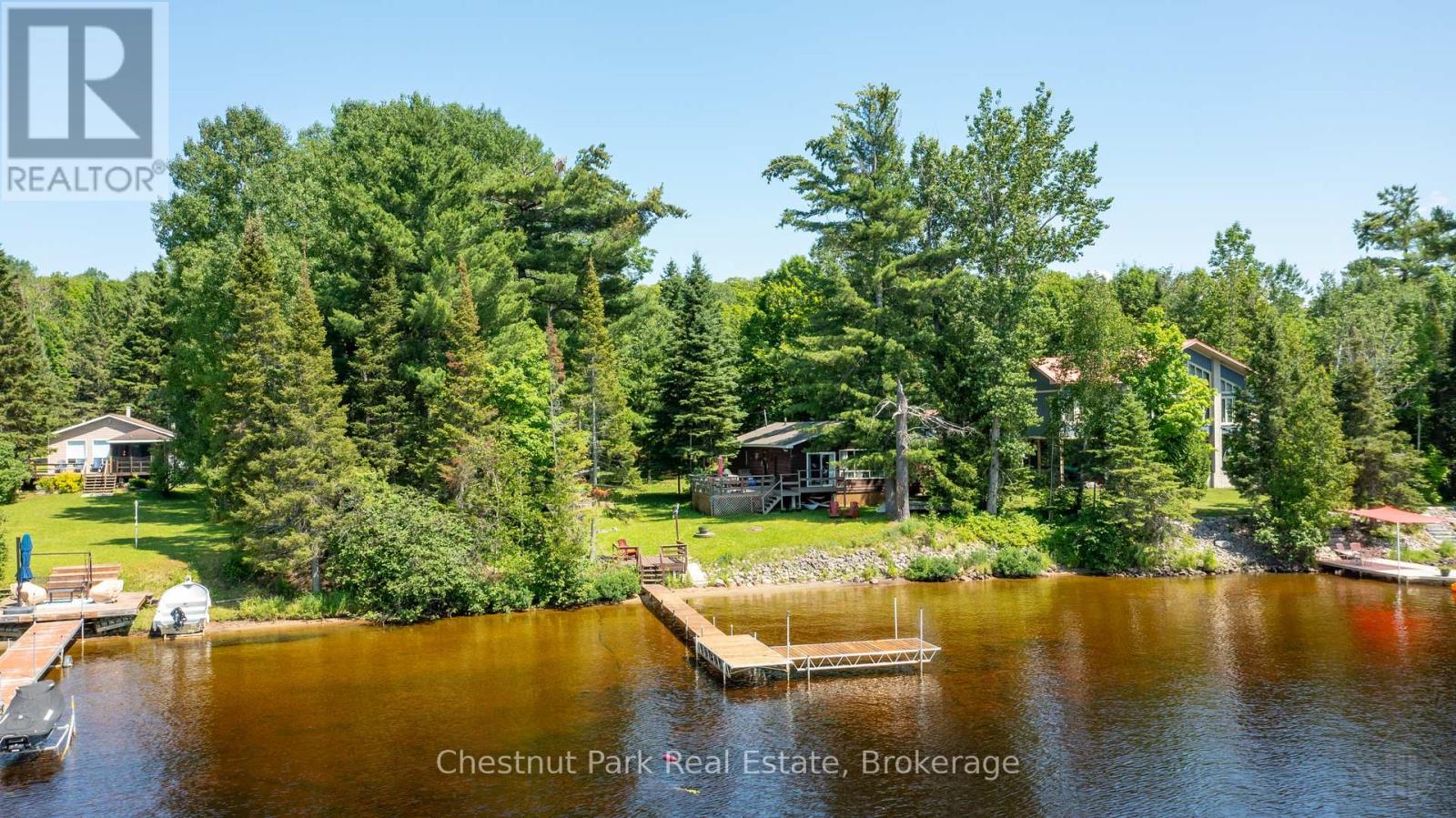254 CHAPMAN DRIVE W - 3